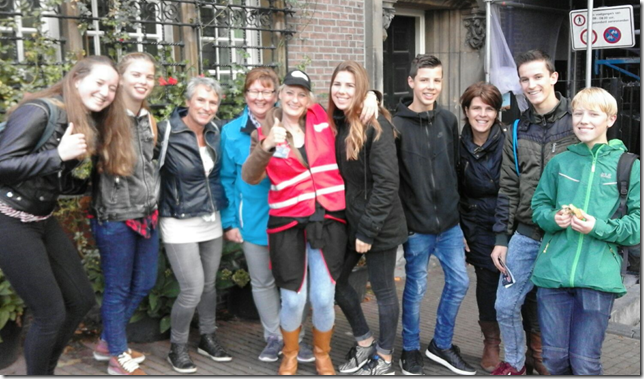 De jongeren van 2GetR 2013 bezoeken Amsterdam Underground